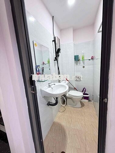 nhà mặt tiền chợ Bàn Cờ hẻm 174 nguyễn thiện thuật