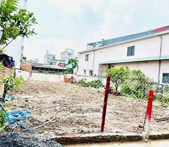 Bán đất 103,6m2 ,  hẻm 3 gác máy , Bình Trưng Tây ( Quận 2 cũ ) 