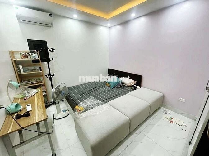 BÁN NHÀ 4 TẦNG PHỐ ĐA SĨ NGÕ THÔNG GẦN Ô TÔ