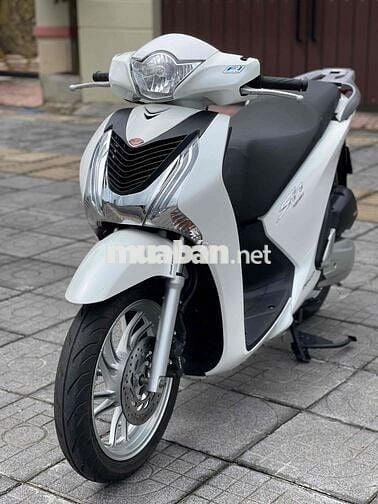 Bán xe Shvn 125 đời 2015 màu trắng xe bao zin đẹp