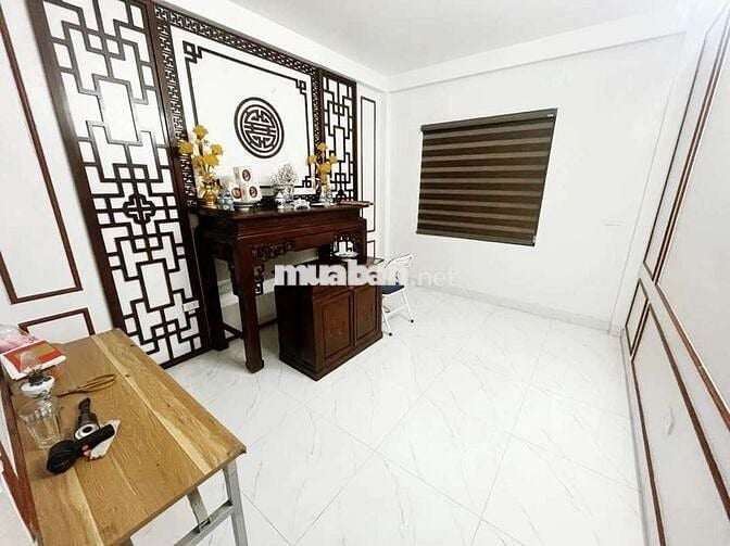 BÁN NHÀ 4 TẦNG PHỐ ĐA SĨ NGÕ THÔNG GẦN Ô TÔ