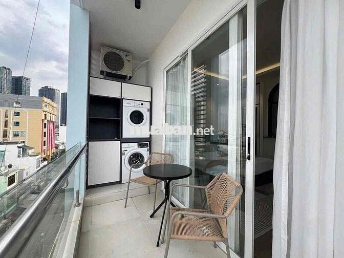 PHÒNG CÓ BAN CÔNG CỰC CHILL NẰM NGAY PHAN XÍCH LONG , PHAN ĐÌNH PHÙNG