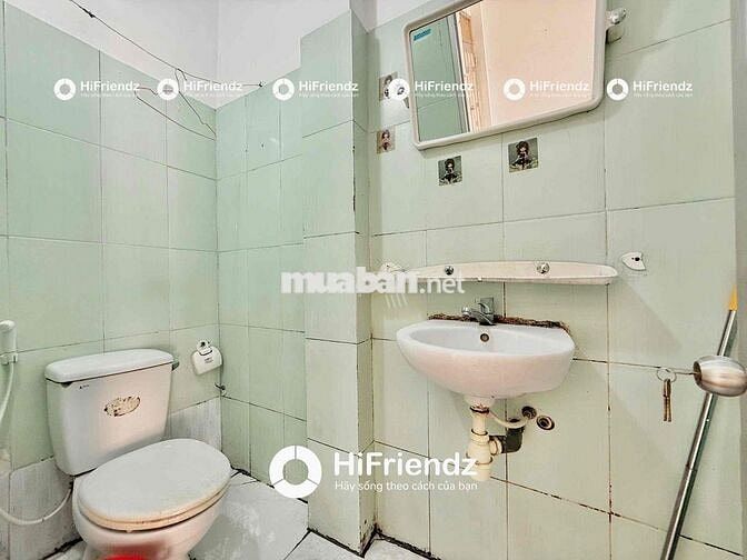 BAN CÔNG SẴN NỘI THẤT,AN NINH,THUẬN TIỆN DI CHUYỂN QUA CÁC QUẬN