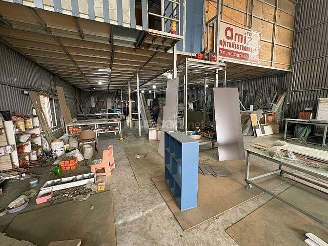 TUYỂN THỢ GỖ CÔNG NGHIỆP ĐI LÀM NGÀY