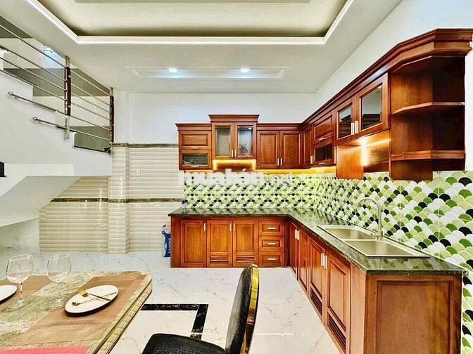 NHÀ NGỘP QUẬN 1 HƠN 7 TỶ Ở NGUYỄN THỊ MINH KHAI,ĐAKAO,QUẬN 1-HXH 5M