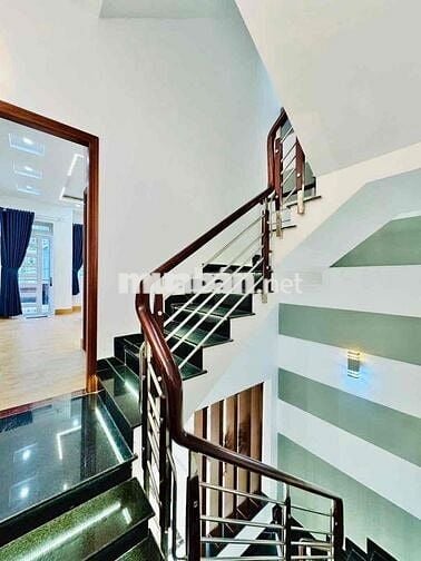 NHÀ NGỘP QUẬN 1 HƠN 7 TỶ Ở NGUYỄN THỊ MINH KHAI,ĐAKAO,QUẬN 1-HXH 5M