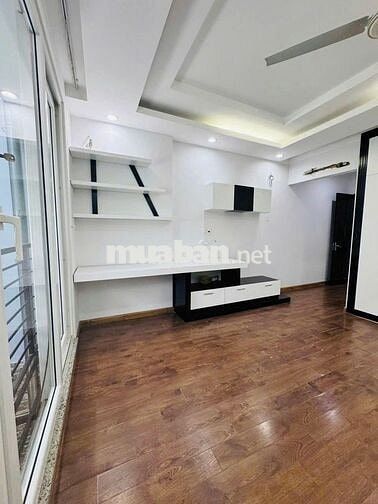 Cho thuê nhà hẻm xe hơi 86/3D Phổ Quang - 5,5x20m - 2 Lầu