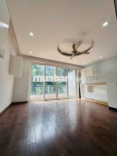 Cho thuê nhà hẻm xe hơi 86/3D Phổ Quang - 5,5x20m - 2 Lầu