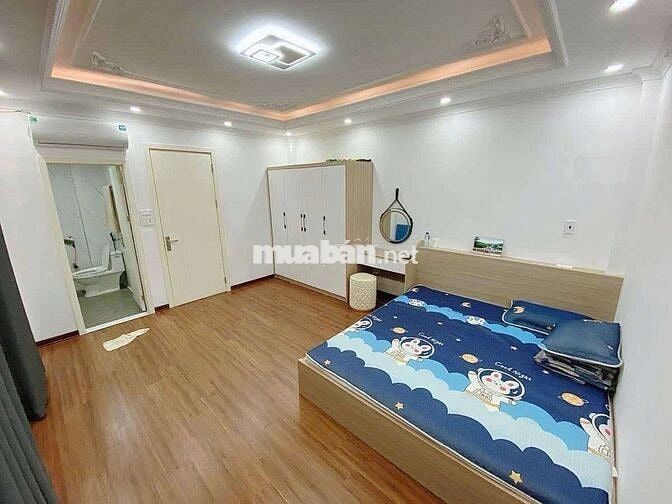 NHÀ MỚI TINH 5 TẦNG – LÔ GÓC – NGÕ THÔNG – CÁCH Ô TÔ 20M