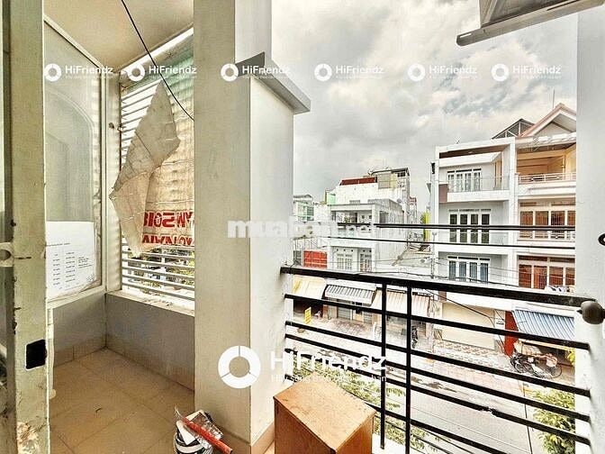 PHÒNG MỚI BANCOL SẴN NỘI THẤT CƠ BẢN DỌN ĐỒ VÀO Ở NGAY AEON BÌNH TÂN