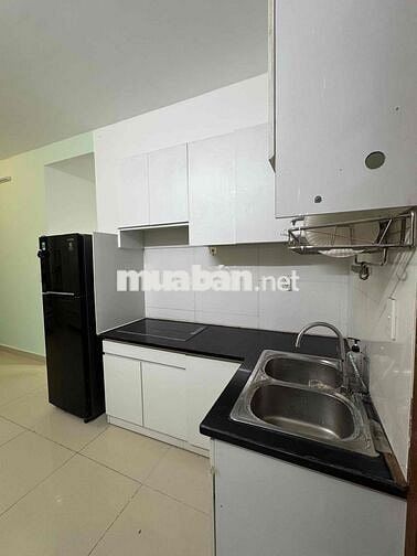 Căn hộ 2PN 1WC full nội thất mới sơn sửa Topaz