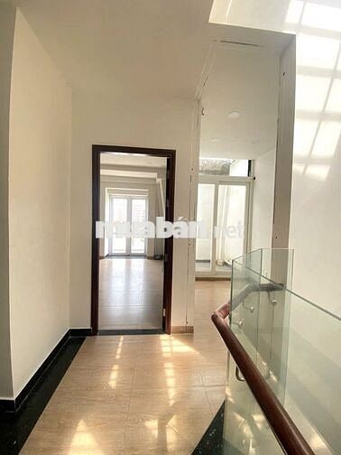 MT Trần Thị Nghỉ Centre HILL nhà mới rất đẹp 4 tầng 5 x 20 chỉ 35Tr