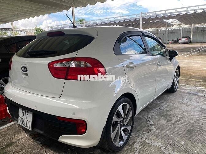 Kia Rio nhập Hàn 1 chủ 86,000 km