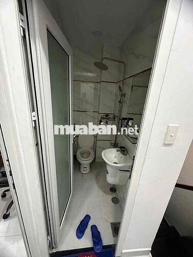 Cho thuê nhà hetm 688 TKTQ Trệt và 2 Lầu 9tr nhà đẹp