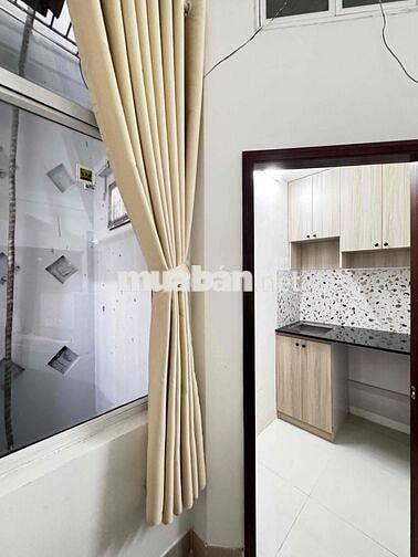 CHÍNH CHỦ CHO THUÊ CHDV TẠI MẶT TIỀN HOÀNG SA, TÁCH BẾP - CỬA SỔ