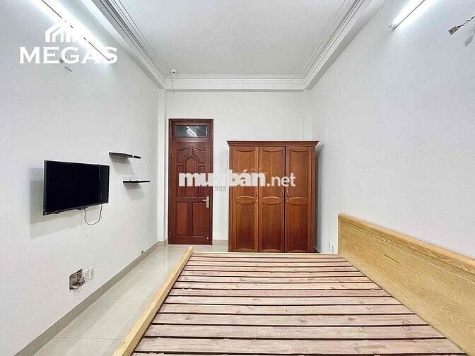 CHÍNH CHỦ CHO THUÊ CHDV TẠI MẶT TIỀN HOÀNG SA, TÁCH BẾP - CỬA SỔ