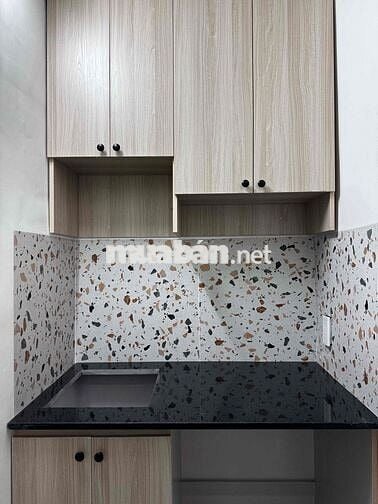 CHÍNH CHỦ CHO THUÊ CHDV TẠI MẶT TIỀN HOÀNG SA, TÁCH BẾP - CỬA SỔ