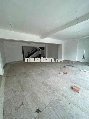 CHO THUÊ NHÀ MẶT TIỀN RỘNG 8M TRẦN QUANG KHẢI QUẬN 1