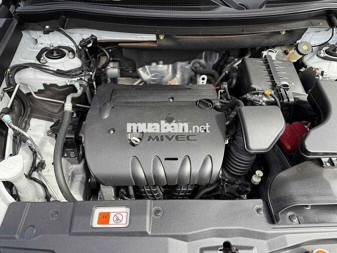 Outlander 2023 đăng ký 2024 siêu lướt