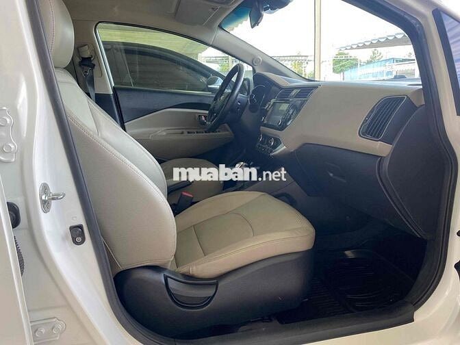 Kia Rio nhập Hàn 1 chủ 86,000 km