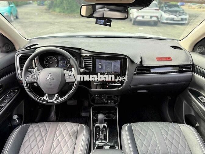 Outlander 2023 đăng ký 2024 siêu lướt