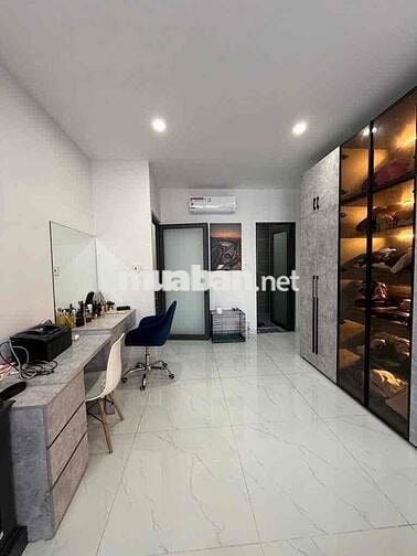 CÁCH HXH 10m - NHÀ 3 TẦNG 130m ĐẦY ĐỦ NỘI THẤT GIÁ CHỈ 7Tỷ