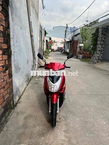 Cần bán xe Click giấy tờ đầy đủ , máy móc cực êm