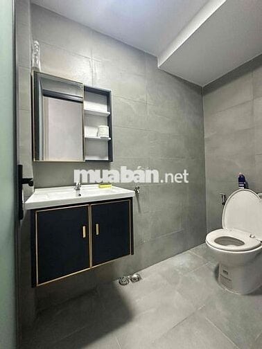 Cho thuê nhà Mặt tiền cải tạo mới Tiện Kinh doanh và Ở