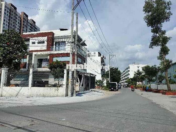 Nhà cấp 4 DT 130m2 chỉ 5,3tỳ An Lạc Bình Tân