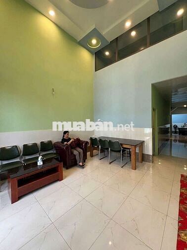 Nhà đẹp full nội thất y hình hẻm 8 mét thông