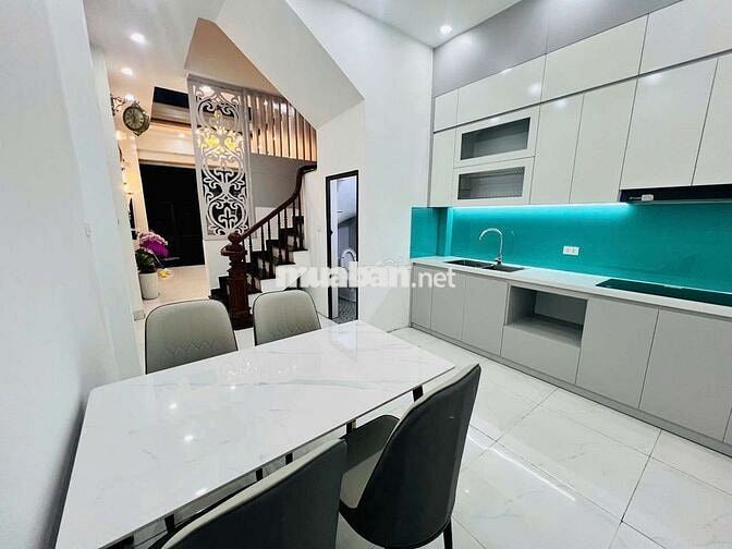 Bán nhà Yên lộ Yên Nghĩa sát vành đai 4 dân xây 4 tầng ô tô đỗ cửa