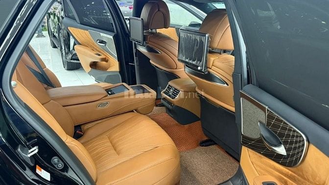 Bán Lexus LS500h sản xuất 2025 siêu lướt 600 Km, mới 99,99%. 