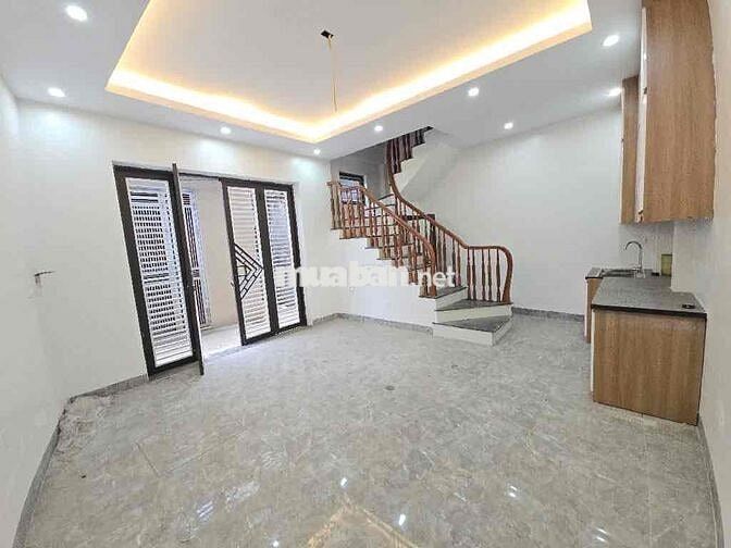 Mậu lương! 35m2 5 tầng thang máy nhỉnh 7 tỷ! Mua ngay.