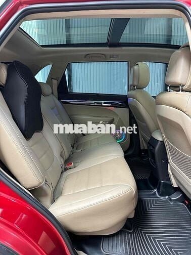 Kia Sorento 2019 AT máy dầu