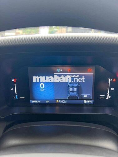 Ford Ranger XLS AT 4x2 2025. Odo 5.900km