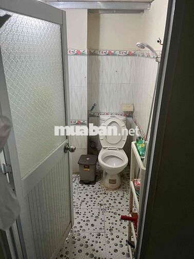 Nhượng Pass phòng trọ 24m2 ở Nguyễn Trãi Q5