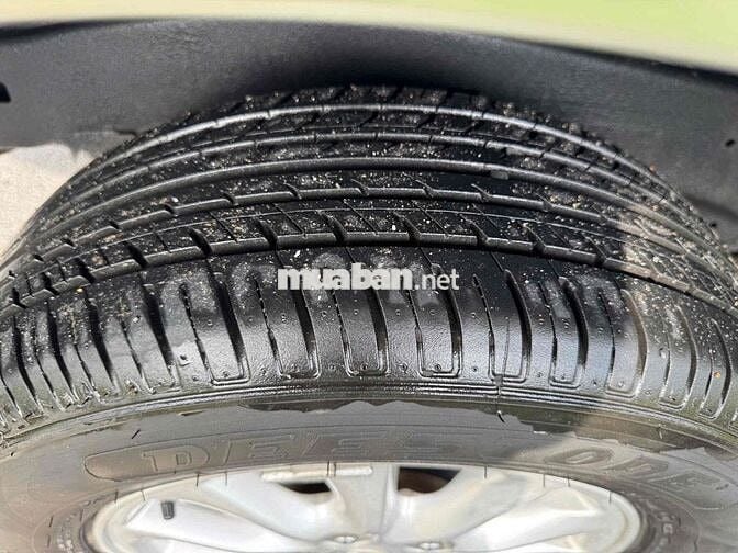 Toyota Innova G số tự động màu bạc 2012 xe cọp zin