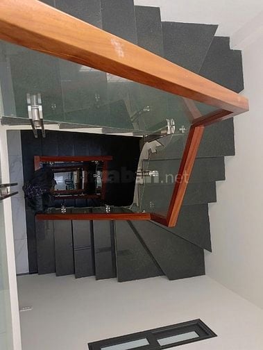 Bán nhà 38m2x 5 tầng ,phố Nguyễn Văn Cừ ,Giá 7,6 tỷ.