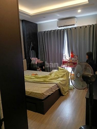 Bán nhà 38m2x 5 tầng ,phố Nguyễn Văn Cừ ,Giá 7,6 tỷ.