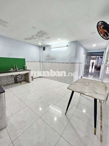 Nhà ~200m2 sạch thoang hợp may, kho, onlie, 2pn 2wc hẻm xe tải 2 tấn