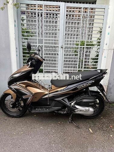 honda AB 125-2014.Vàng-đen,ít s/d.xe zin bstp,9chủ