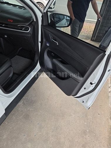 Vf5 2024 1200km siêu mới đã độ 40tr tiền đồ chơi