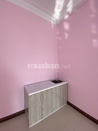 Cho thuê căn hộ dịch vụ nội thất cơ bản, giờ giấc thoải mái