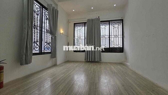 CHO THUÊ NHÀ MẶT TIỀN BÙI THỊ XUÂN,TÂN BÌNH(3 LẦU,3PN,4WC) KD TỰ DO