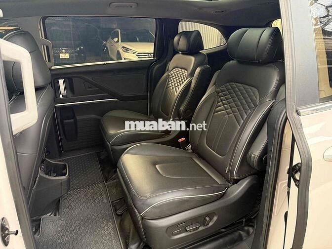 Hyundai Custin 2023 2.0 Cao cấp 67000 km một chủ