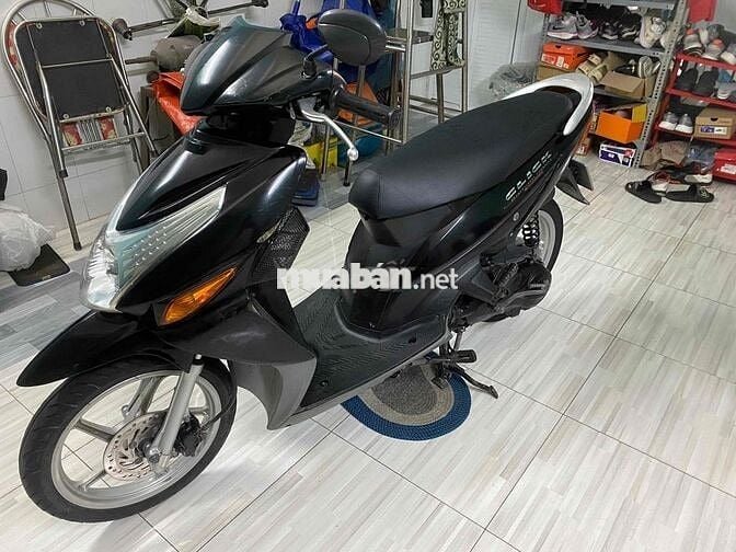 xe Click đen máy thái