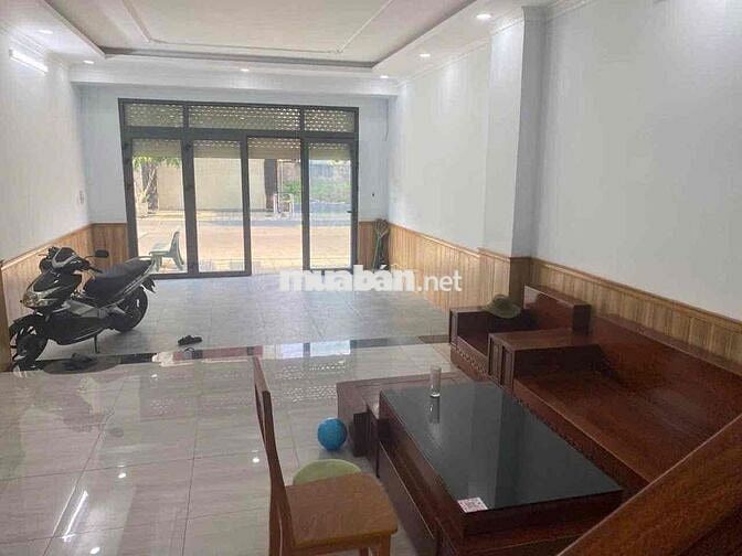 nhà 2 lầu 1 trệt An phú,Cách ngã 6 An phú hơn 1km 100m2 đường 7m ô tô