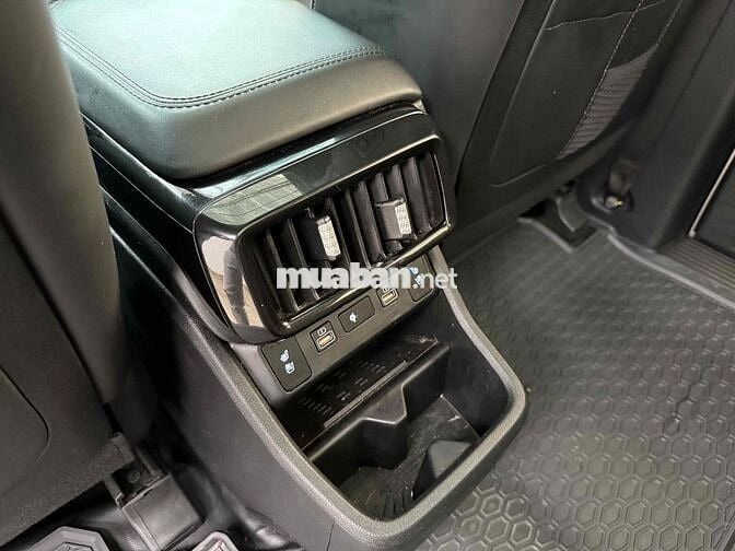 Hyundai Custin 2023 2.0 Cao cấp 67000 km một chủ