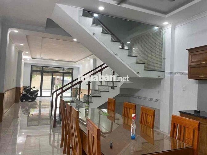 nhà 2 lầu 1 trệt An phú,Cách ngã 6 An phú hơn 1km 100m2 đường 7m ô tô