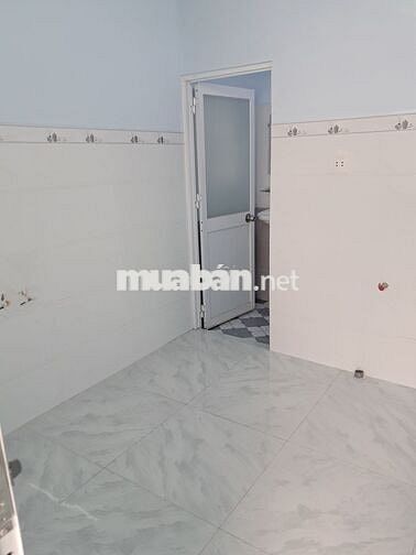 Phòng trệt dưới đất,Huỳnh văn bánh,riêng biệt.